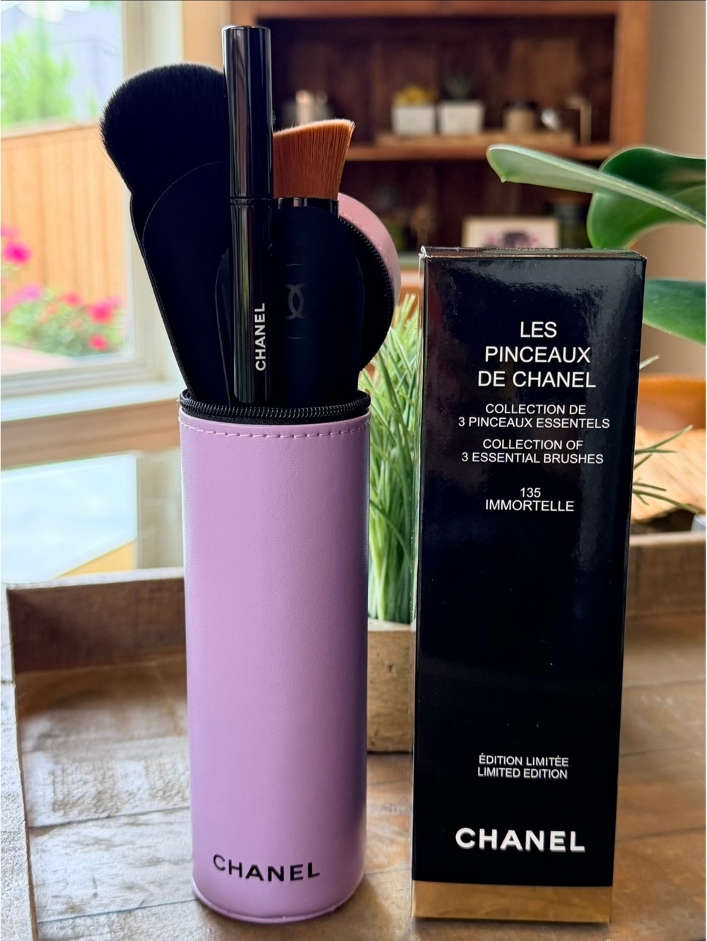 Chanel Les Pinceaux Collection 3 Essential BRUSHES Leather Case 135 Immortelle